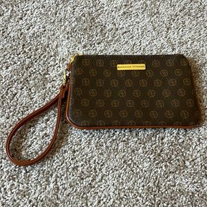 Adrienne Vittadini Clutch